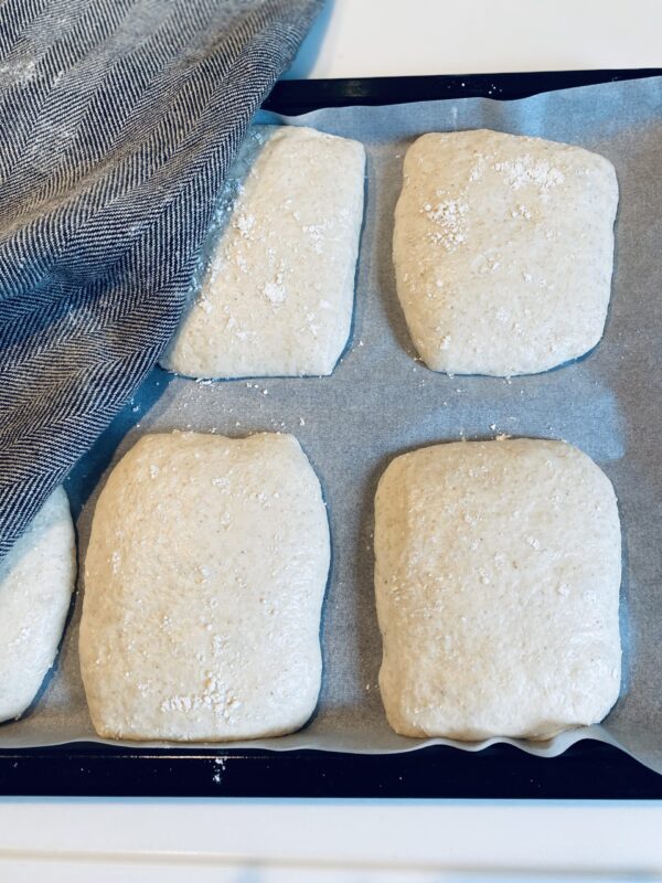 サワードウ チャバタ Home with the Shepherd