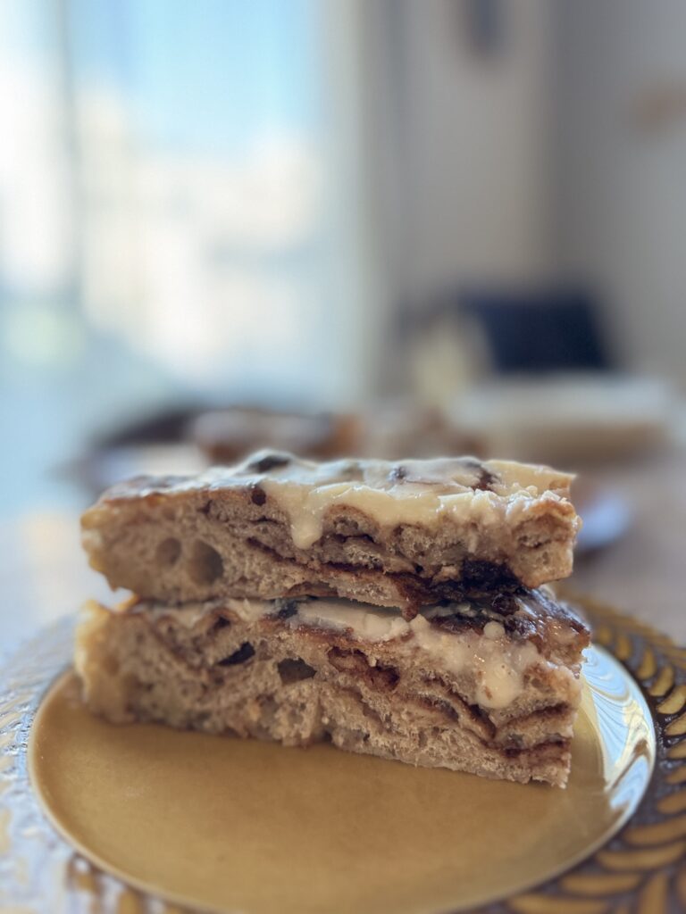 シナモンロール サワードウフォカッチャ