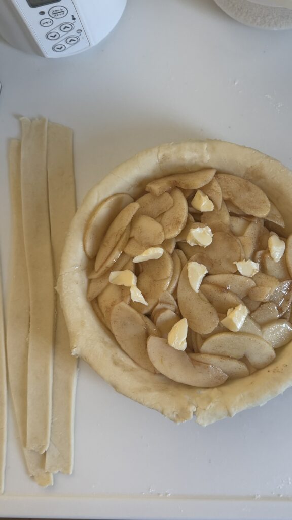 サワードウ アップルパイフィリングにバターを入れたところ